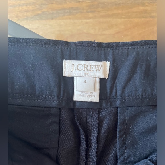 J Crew Factory Scooped Shorts 4” inseam - Picture 3 of 8